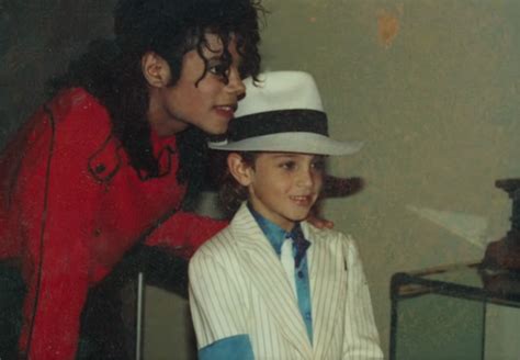 Michael Jackson Doc Leaving Neverland Gets First Trailer Watch