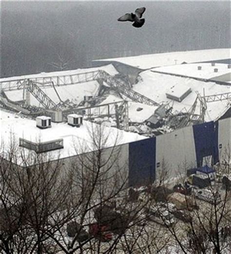 Godzina 17:15,28 stycznia 2006 na zwiedzających 56 wystawę gołębi pocztowych wali się dach hali.ginie 65 osób,wielu jest poszkodowanych.22 września zostaje. Tragedia w Katowicach - WP Wiadomości