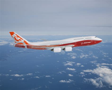 Boeing 747 Side View