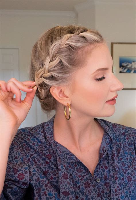 This is the how to french braid your own hair for beginners tutorial you've been looking for but couldn't find. How-to Crown Braid Video Tutorial - Ashley Brooke Designs ...