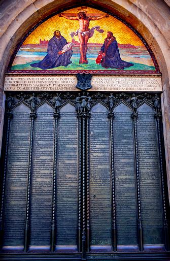 95 Thesen Tür Luther Kreuzigung Mosaik Schlosskirche Wittenberg