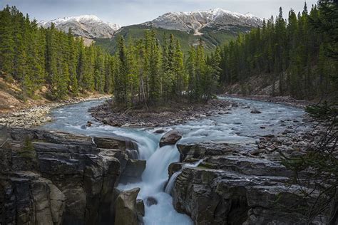 How I Use Daytime Long Exposure In Epic Alberta Landscapes
