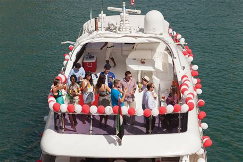 birthday party on yacht in dubai uae easy yacht