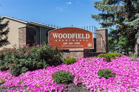 Woodfield Apartments 6111 Woodfield Pl Grand Rapids Mi 49548 Redfin