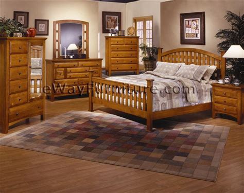 Looking to finish off your new bedroom decor with gorgeous bedroom furniture? Solid Ash Latticework Bedroom Set