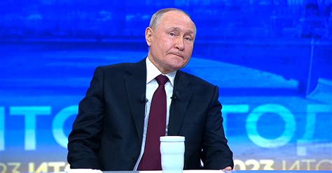 putin behaves unusually after learning of poland s border provocation