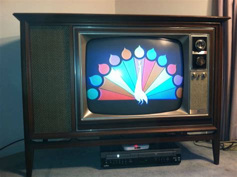 1966 Zenith 25 Inch Color Tv With A Danish Modern Cabinet Vintage Tv