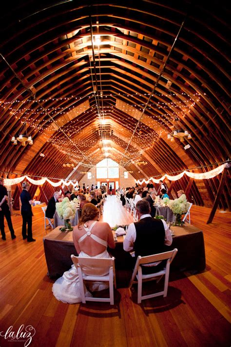 A barn wedding venue is a unique a hidden gem. Leavenworth, WA Wedding Blog | Pine River Ranch: Beautiful ...