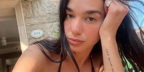 Dua Lipa Just Shared A Bathtub Selfie And You Have To See Her Eyebrows