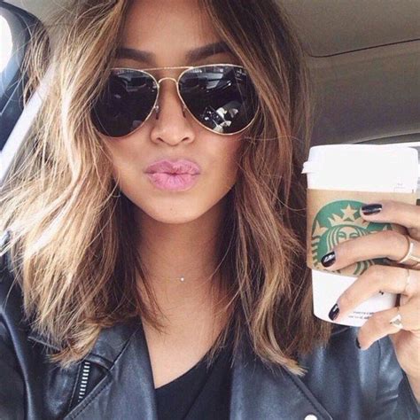 Coupe De Cheveux Mi Long Dégradé Blond