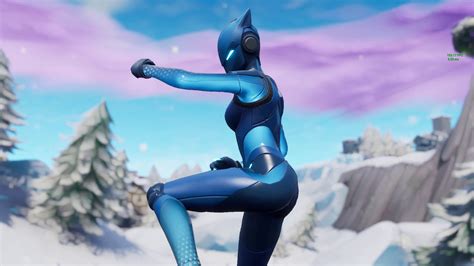thicc blue catsuit skin lynx stage 3 shows what she got 😍 ️ fortnite challenges youtube