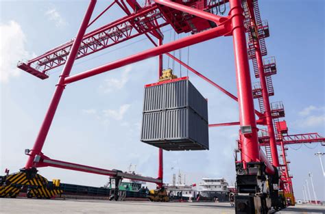New Container Lifting System Developed Container Management