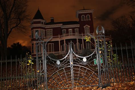 Spooky Halloween vibes at Stephen King's house in Bangor, Maine