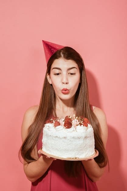 Free Photo Girl Celebrating Birthday Party