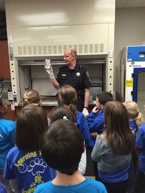 Roberts Raving Reviews: Spartanburg County Courthouse and Sheriff's Office