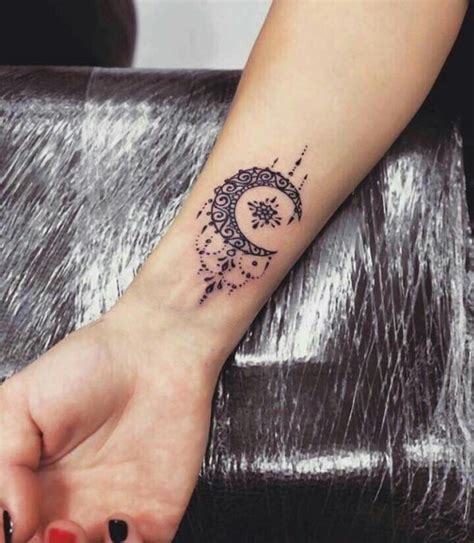 Que Representan Los Tatuajes De Lunas Kulturaupice