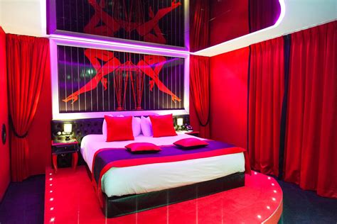 Fantasy Suites Maximalist Interior Hotel Paris Hotel Motel Red Rooms Room Design Bedroom