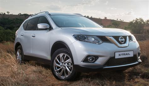 Ну и эвакуатором в сервис. Nissan X-Trail 1.6 dCi LE: More soft-road than off-road...