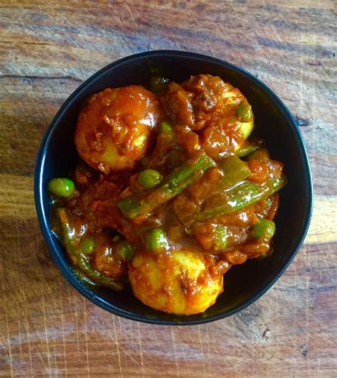 From classic chicken tikka masala to thai green curry, take a tour of global flavours with bbc food's top curry recipes. Curried Chicken, Potato & Vegetable Stew | Indian food ...