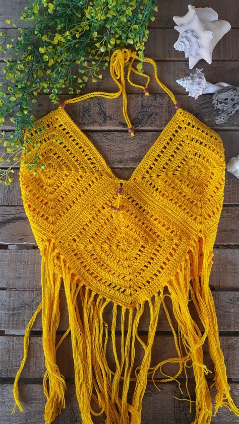 This is how to make a granny square blanket or even baby blanket for those who want to express their love. Granny square halter top | Crochet, Crochet crop top, Crochet patterns