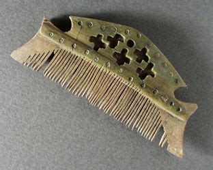 Wood hair combs from long ago. How to Make a Viking Age Wooden Comb | Viking age, Vikings ...
