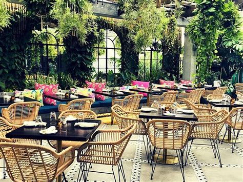 17 top spots for patio dining in miami outdoor restaurant patio restaurant seating outdoor
