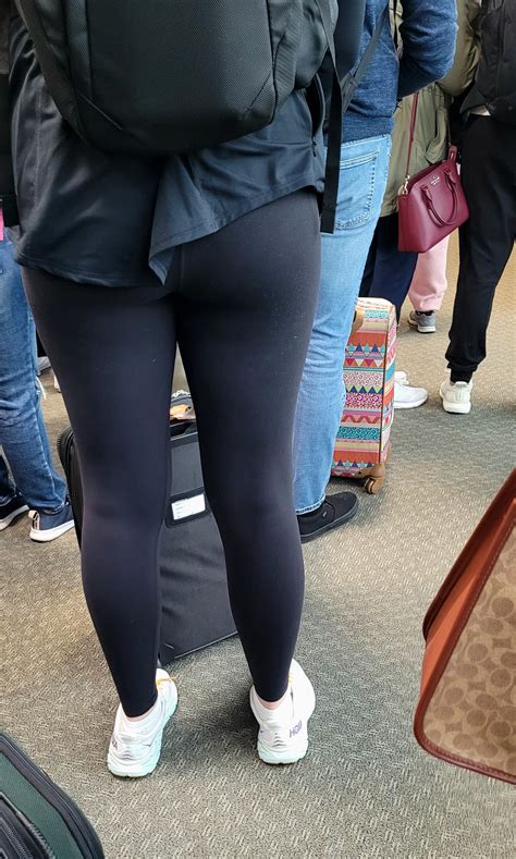 At The Airport Spandex Leggings And Yoga Pants Forum