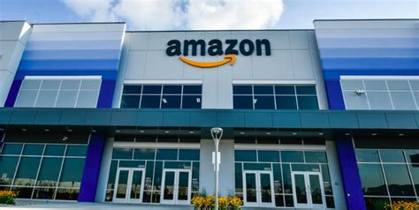 Same day shipping for cardboard boxes, plastic bags, janitorial, retail and shipping supplies. Amazon To Build Warehouse In Newnan Creating 500 Jobs ...