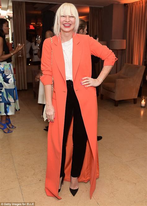 Sia Makes Rare Public Appearance At Elle Magazines Women In Tv Gala