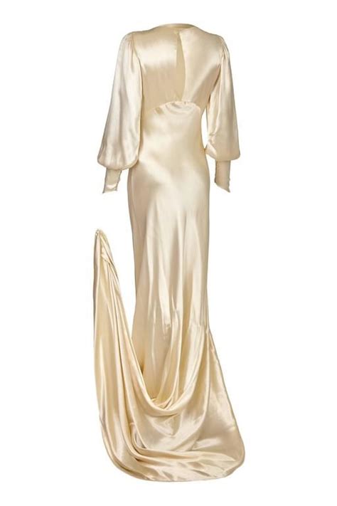 1930s Silk Satin Bias Cut Ivory Wedding Dress In Excellent Condition In