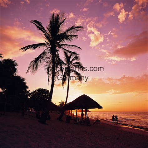 Kuba Peninsula De Hicacos Varadero Sonnenuntergang Am Varadero Beach