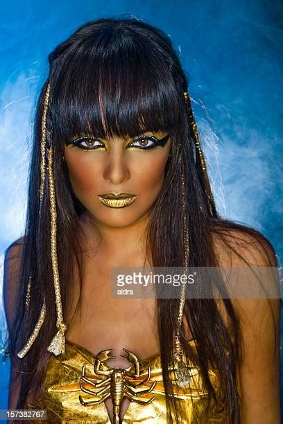 Egyptian Makeup Photos And Premium High Res Pictures Getty Images