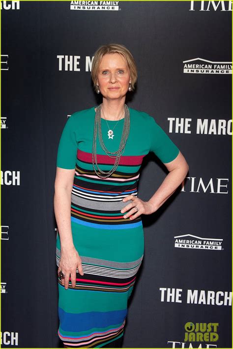 cynthia nixon explains why she was very reluctant to join the sex and the city reboot photo