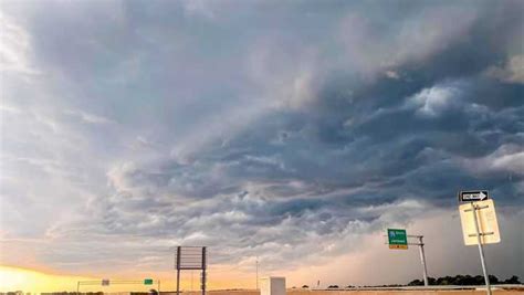 Line Of Storms Cause Power Outages In Northcentral Mississippi