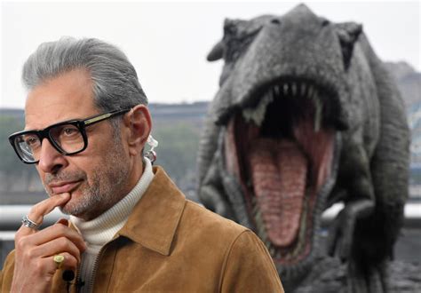 Jeff Goldblum Says Hes A Flirt But Ive Never Been Creepy