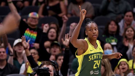Wnba Scoring Leader Jewell Loyd Of Seattle Storm Named All Star Seattle Sports
