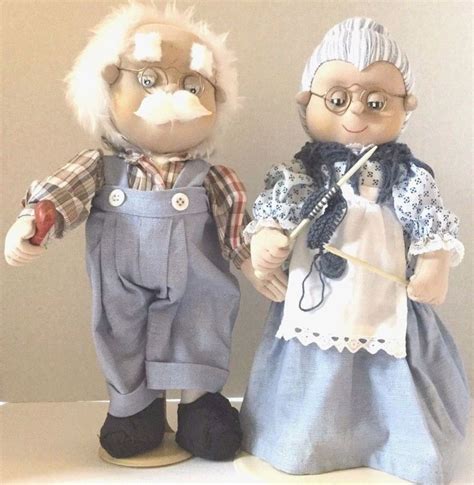 Grandma Grandpa Doll Set Collectible In Button Joint Stuffed Cloth No