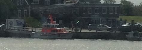 Unsere ferienwohnungen und apartments sind im november 2017 komplett renoviert und neu ausgestattet worden. Hafen Neuharlingersiel - Port