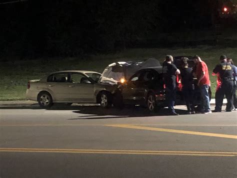 Three vehicles hit in south Topeka crash | KSNT News