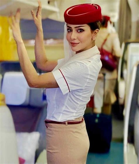 「flight Attendant」おしゃれまとめの人気アイデア｜pinterest｜chi Hung Kwok エミレーツ航空 フライトアテンダント アテンダント