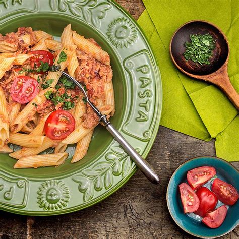 El término pizza napoletana, por su importancia histórica o regional. Tuna Napolitana | Schwartz Recipes