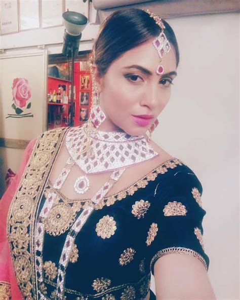Bigg Boss 11’s Arshi Khan Turns Bride For Magazine Photoshoot See Pictures India Tv