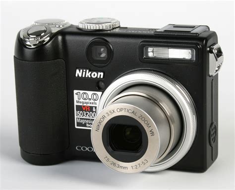 Digital cameras come in two flavours: Nikon CoolPix P5000 - 10Mp compact Digital Camera Review