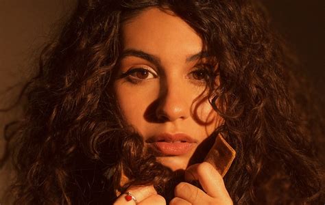 Alessia Cara Shares Two New Songs ‘sweet Dream And ‘shapeshifter