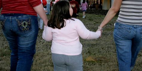 Calling A Girl Fat May Increase Her Teenage Obesity Risk Cbs News