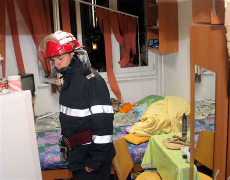 Un bărbat dat dispărut a fost găsit mort, mai multe persoane sunt rănite. Explozie intr-un camin de nefamilisti din Mizil - Ziarul ...