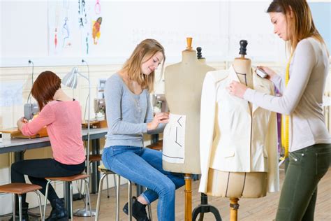 While choosing a fashion company name, it is essential to take into consideration the type you are going to work with. Fashion Designing Subjects: Subjects Needed to Become a ...