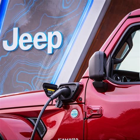 jeep plans  build electric vehicle charging stations  major