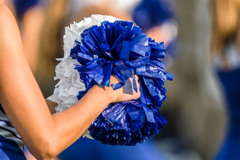 Tremper High School Cheerleaders Pushed To End ‘big Booty And ‘big Boobie Awards The