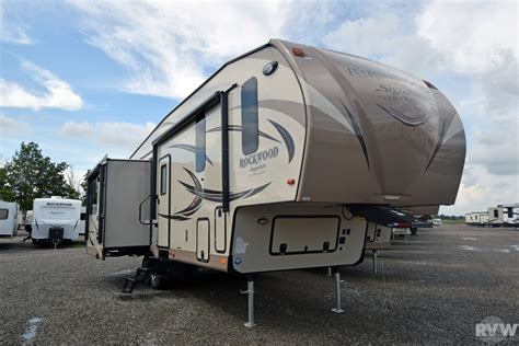 2017 Rockwood Signature Ultra Lite 8299bs Fifth Wheel By Forest River